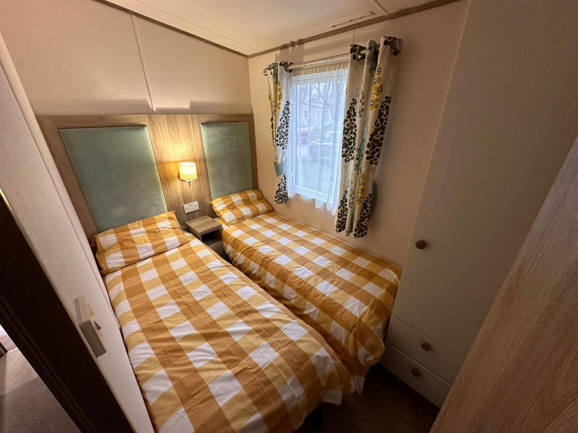 Tattershall Lakes 6 Berth With Bath Екстер'єр фото